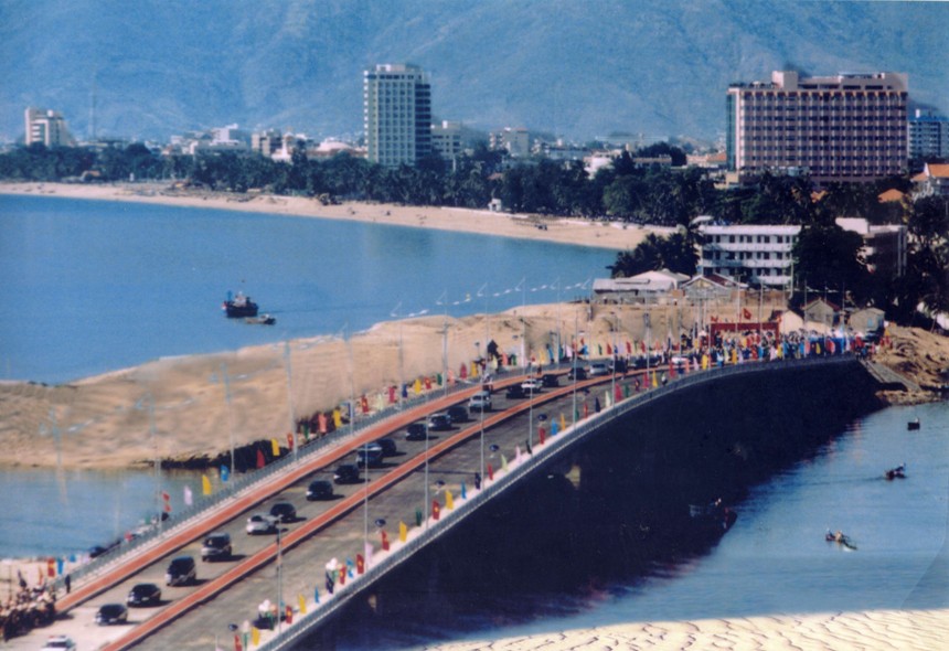 Cau Tran Phu - Tp Nha Trang